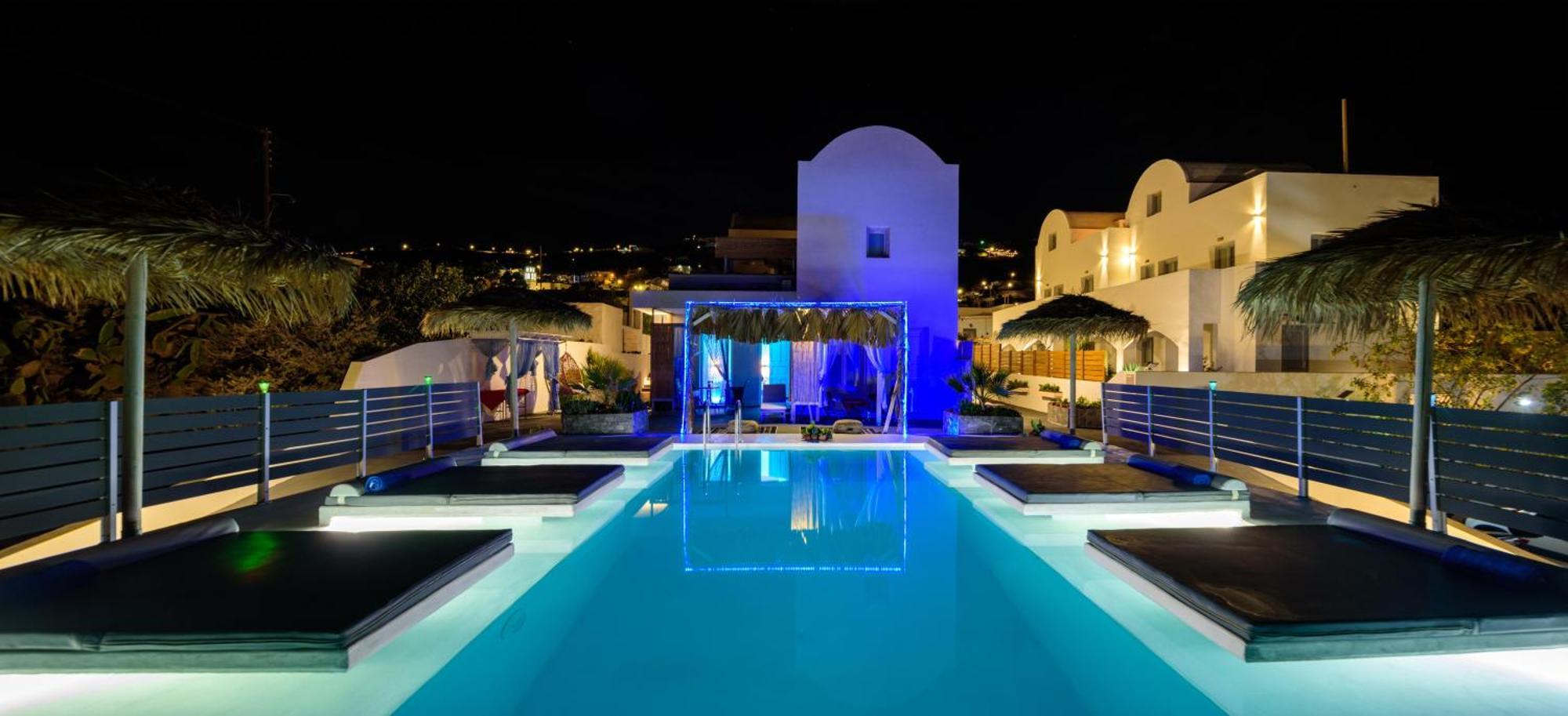 Nalu * Fira (Santorini)