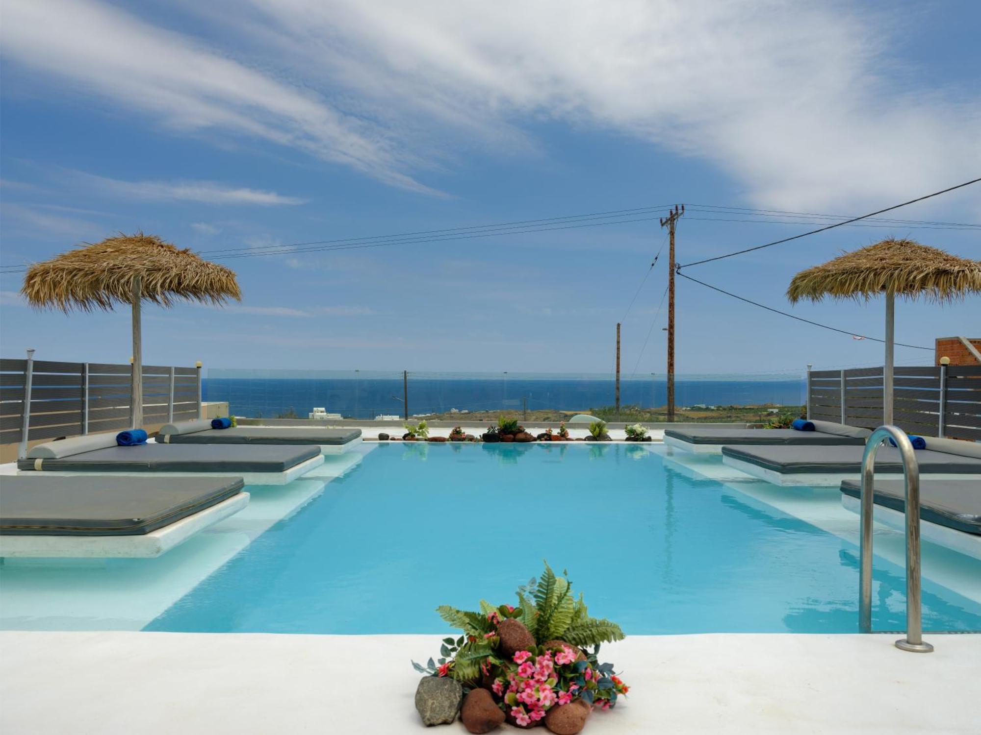 Nalu Fira (Santorini)